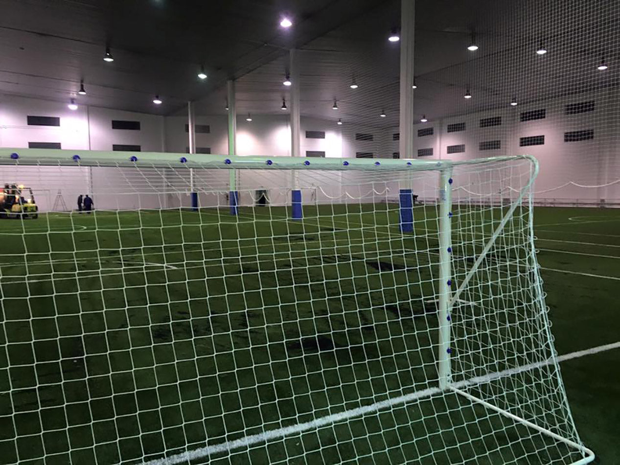 JUEGO PORTERÍAS FÚTBOL 7 METÁLICAS FIJAS TUBO 100 MM REGLAMENTARIAS