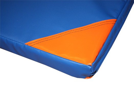 COLCHONETA REFORZADA 200X100X5CM CON CANTONERAS Y ASAS