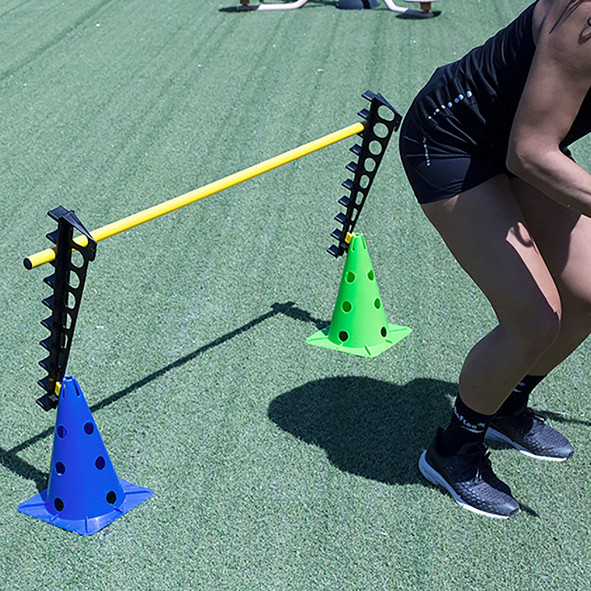CONO CON SOPORTE PARA PICA Y ARO BASE CUADRADA